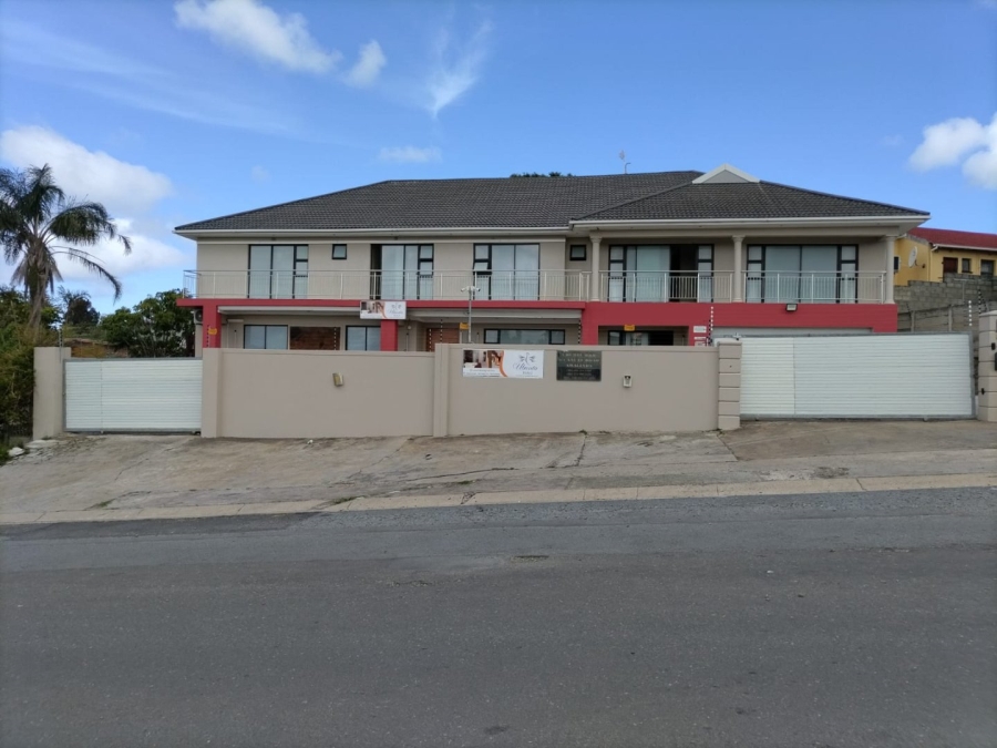24 Bedroom Property for Sale in Amalinda Eastern Cape
